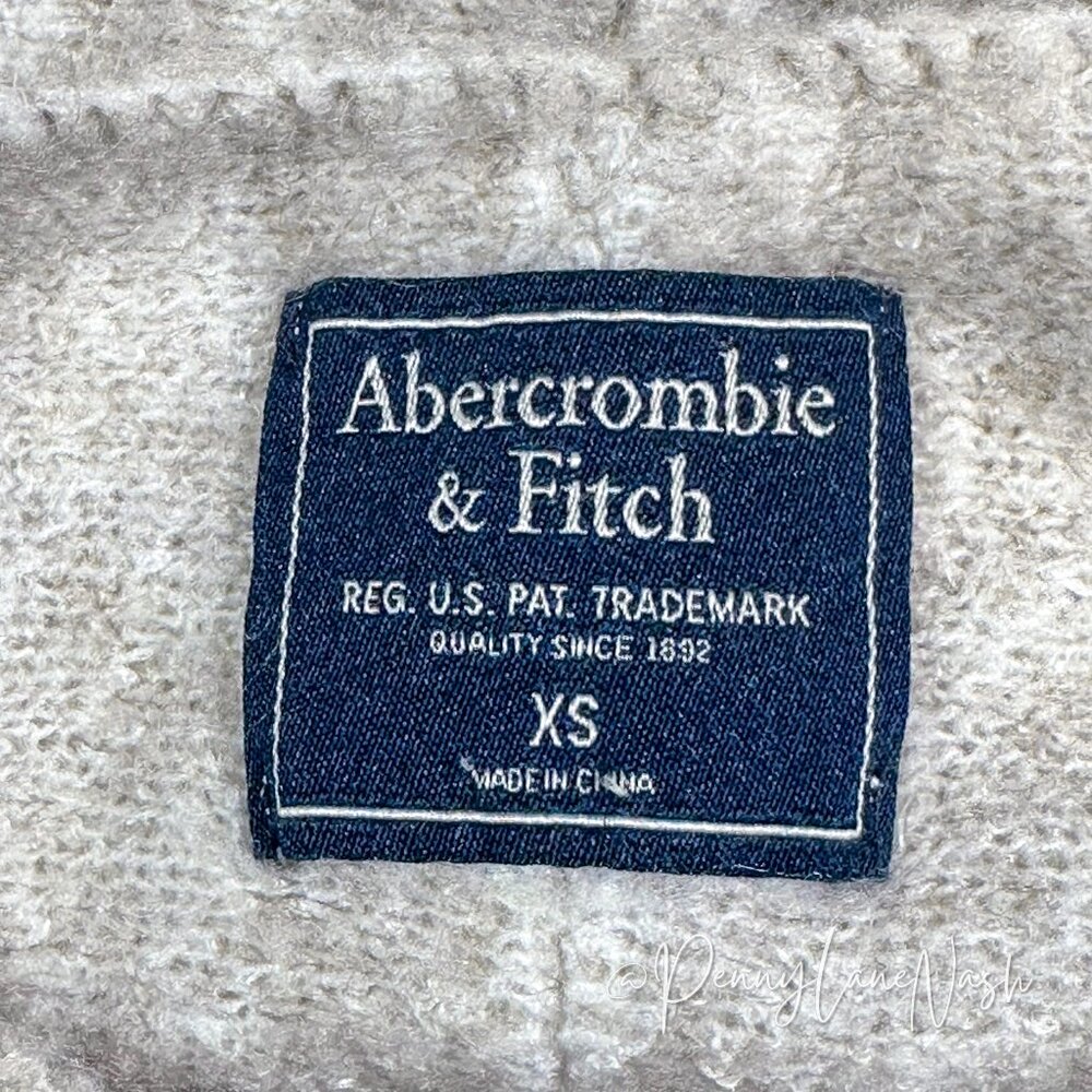 Abercrombie & Fitch Zebra Print Pullover Sweater - Picture 4 of 9